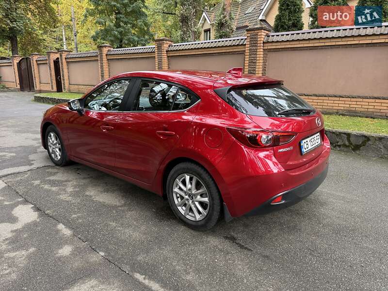 Хетчбек Mazda 3 2013 в Чернігові
