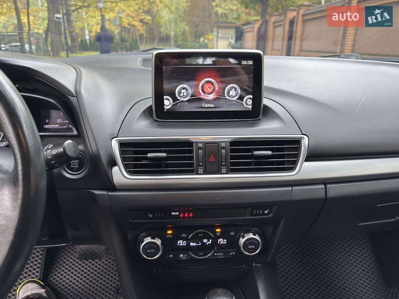 Хетчбек Mazda 3 2013 в Чернігові
