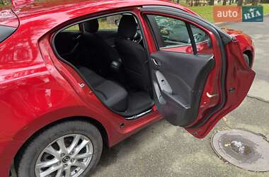 Хэтчбек Mazda 3 2013 в 