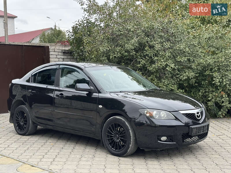 Седан Mazda 3 2007 в Днепре
