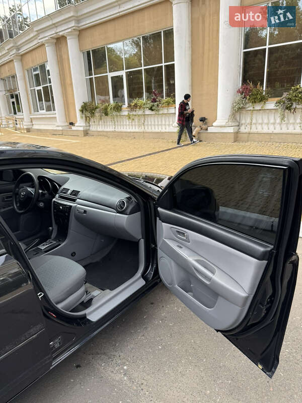 Седан Mazda 3 2006 в Одессе
