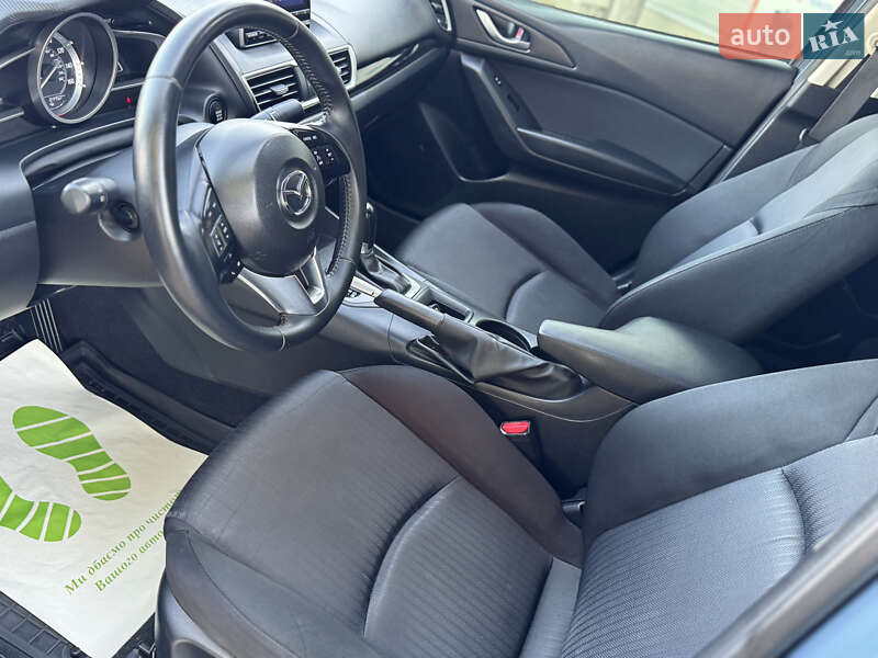 Седан Mazda 3 2014 в Харкові
