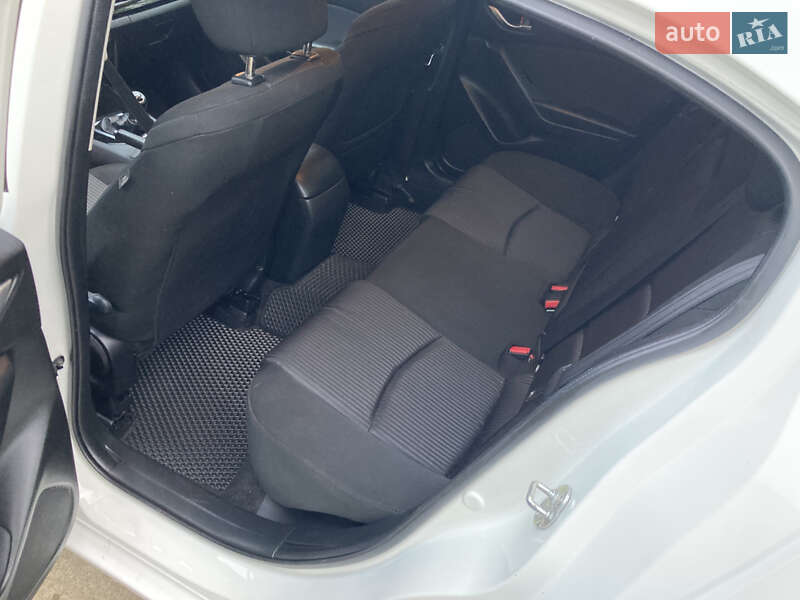 Седан Mazda 3 2014 в Калуші фото 17 Седан Mazda 3 2014 в Калуші