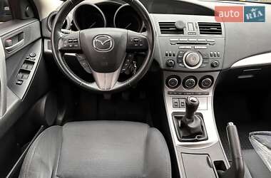 Хэтчбек Mazda 3 2011 в 