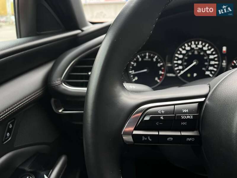 Хетчбек Mazda 3 2024 в Дніпрі фото 20 Хетчбек Mazda 3 2024 в Дніпрі