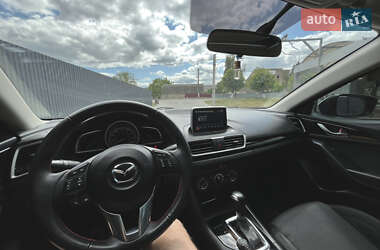 Седан Mazda 3 2016 в  фото 9 Седан Mazda 3 2016 в