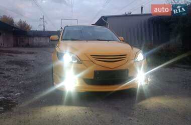 Хэтчбек Mazda 3 2004 в 