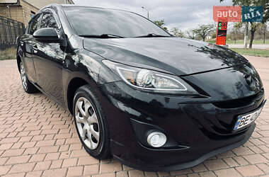 Седан Mazda 3 2012 в  фото 10 Седан Mazda 3 2012 в
