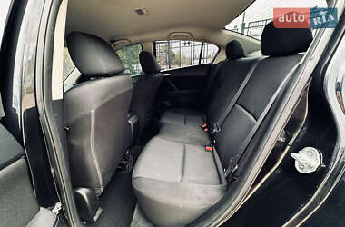 Седан Mazda 3 2012 в  фото 18 Седан Mazda 3 2012 в