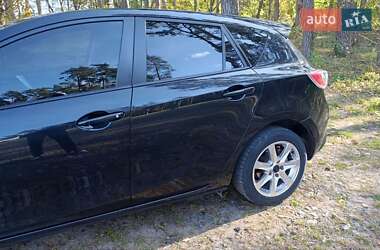 Хэтчбек Mazda 3 2010 в 