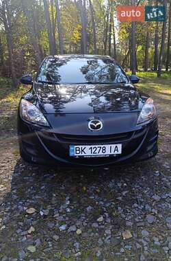 Хэтчбек Mazda 3 2010 в 