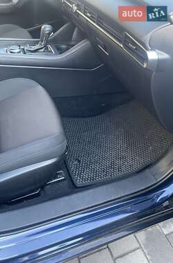 Хетчбек Mazda 3 2020 в  фото 16 Хетчбек Mazda 3 2020 в