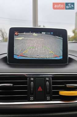 Хэтчбек Mazda 3 2015 в 