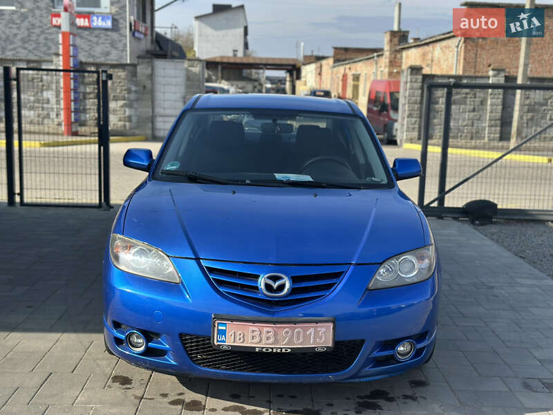 Седан Mazda 3 2005 в Ровно