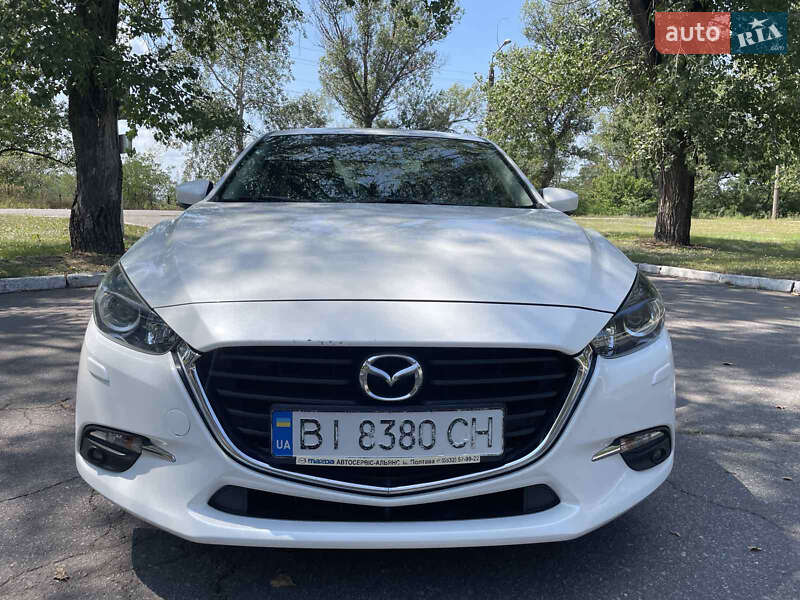 Седан Mazda 3 2016 в Кременчуге