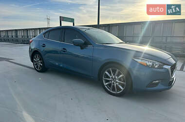 Седан Mazda 3 2018 в 