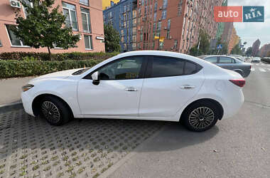 Седан Mazda 3 2016 в Виннице