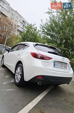 Хетчбек Mazda 3 2015 в  фото 25 Хетчбек Mazda 3 2015 в