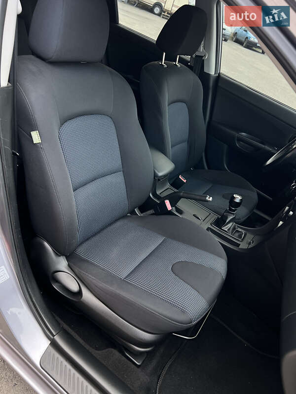 Хетчбек Mazda 3 2004 в Рівному фото 20 Хетчбек Mazda 3 2004 в Рівному