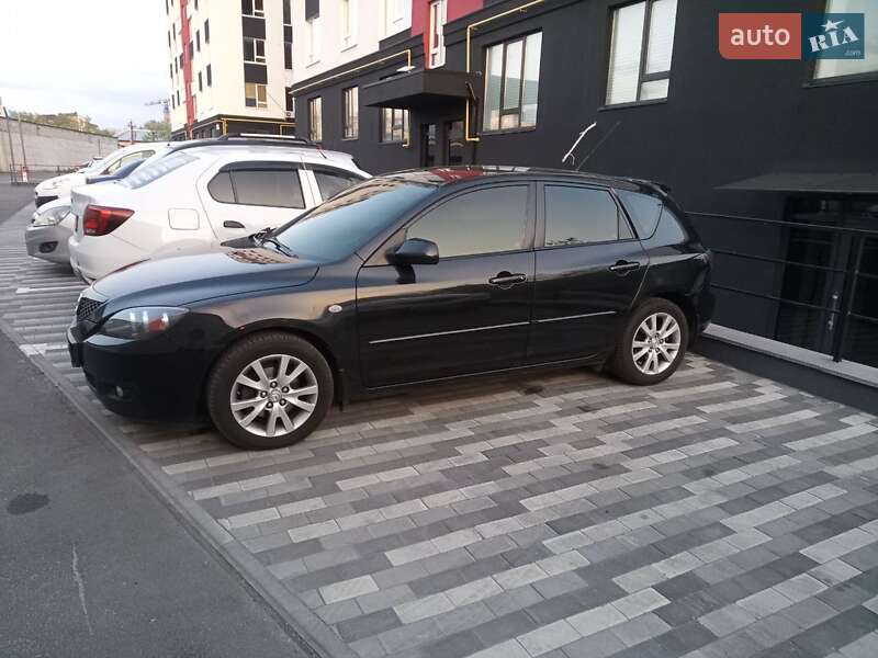 Хетчбек Mazda 3 2008 в Гатне