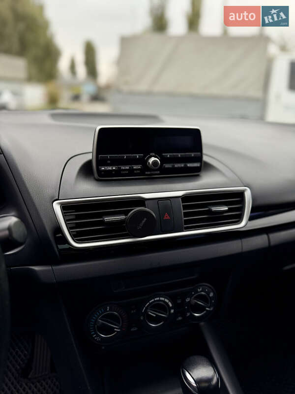 Хэтчбек Mazda 3 2014 в Киеве