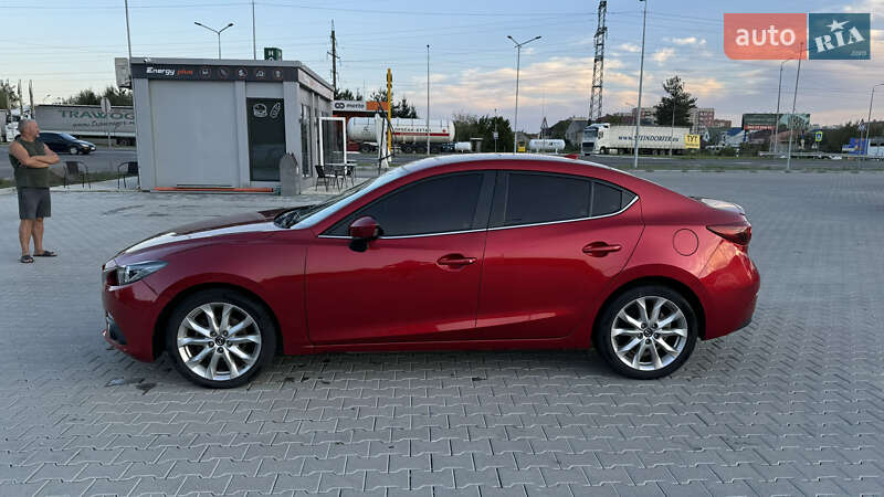 Седан Mazda 3 2014 в Мукачевому