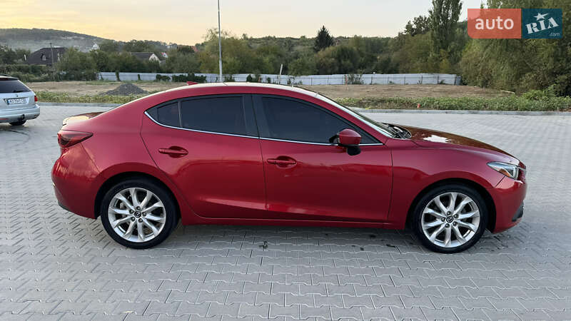 Седан Mazda 3 2014 в Мукачевому