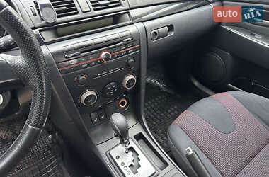 Хетчбек Mazda 3 2006 в  фото 23 Хетчбек Mazda 3 2006 в