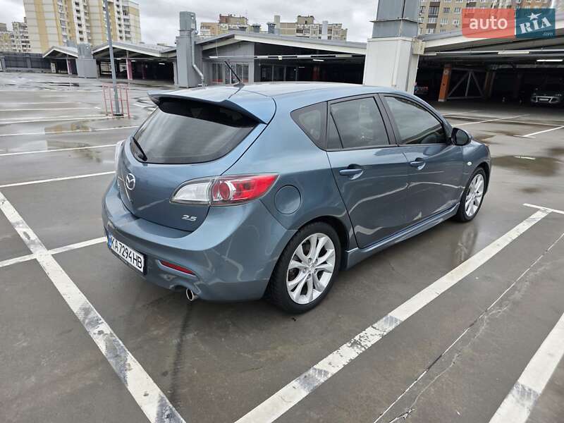 Хетчбек Mazda 3 2011 в Києві