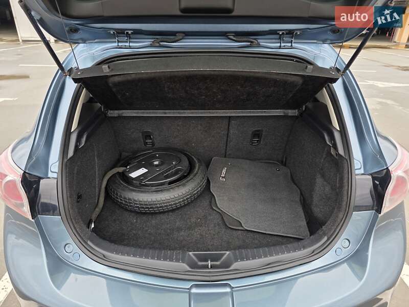 Хетчбек Mazda 3 2011 в Києві