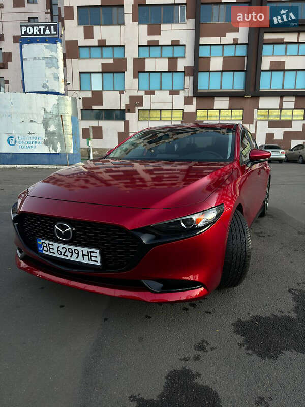 Седан Mazda 3 2022 в Миколаєві