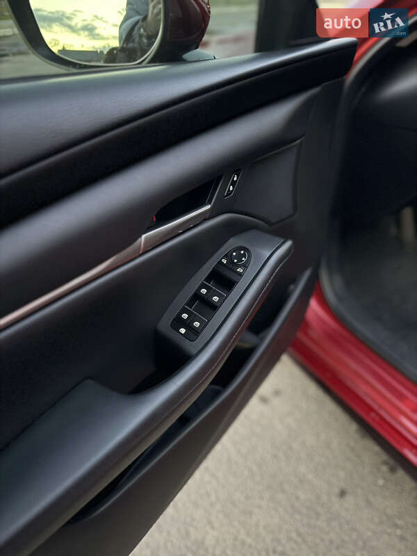 Седан Mazda 3 2022 в Миколаєві