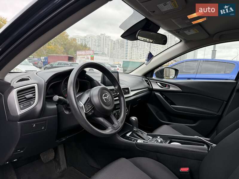 Седан Mazda 3 2018 в Киеве фото 9 Седан Mazda 3 2018 в Киеве