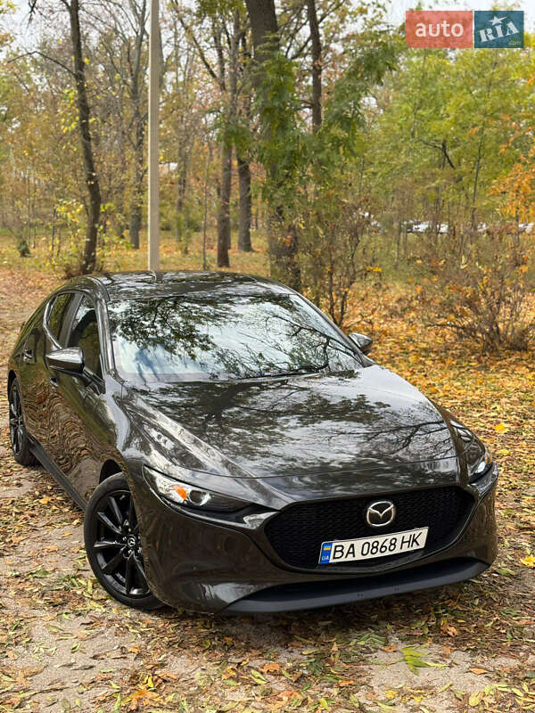 Хэтчбек Mazda 3 2021 в Кропивницком
