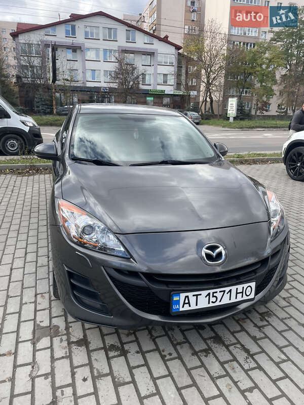 Седан Mazda 3 2010 в Ивано-Франковске