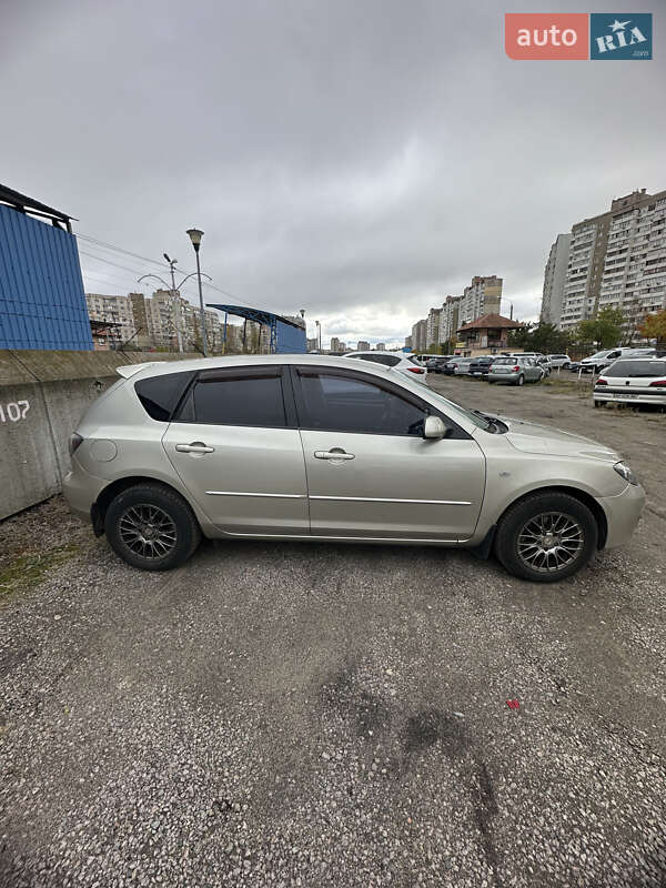 Хэтчбек Mazda 3 2007 в Киеве