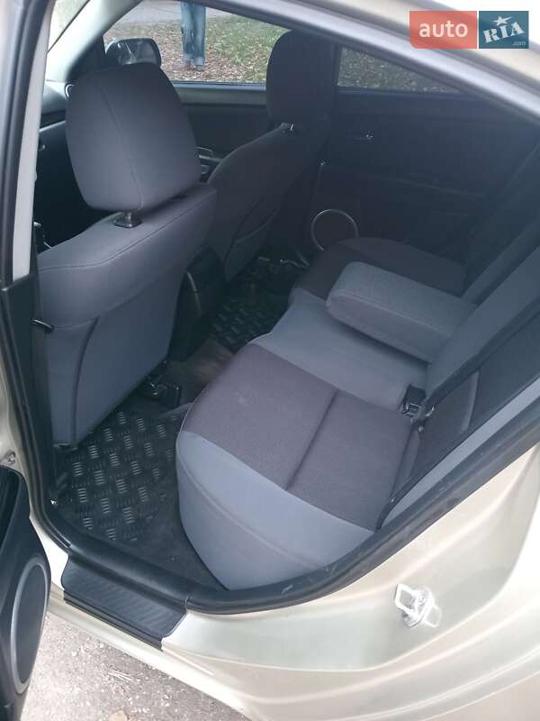 Седан Mazda 3 2008 в Запоріжжі