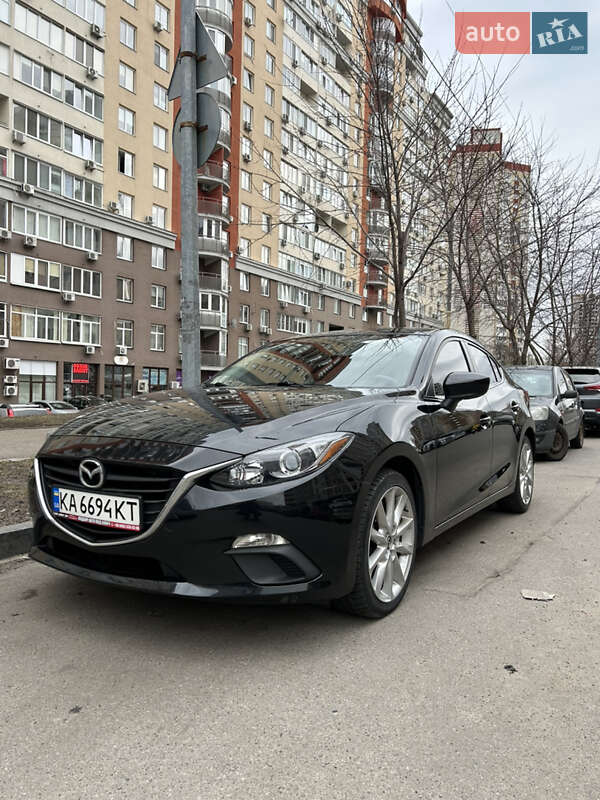 Седан Mazda 3 2014 в Львове