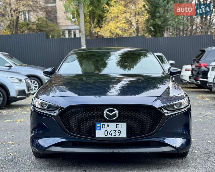 Хэтчбек Mazda 3 2019 в Киеве
