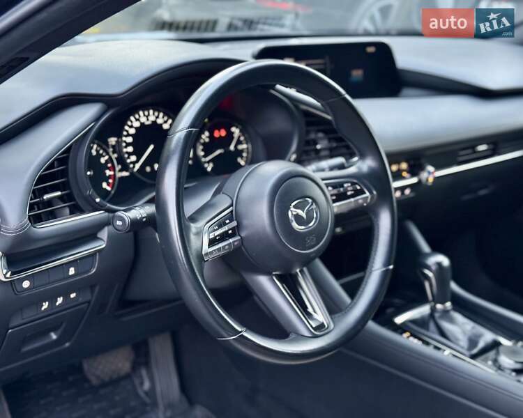 Хэтчбек Mazda 3 2019 в Киеве