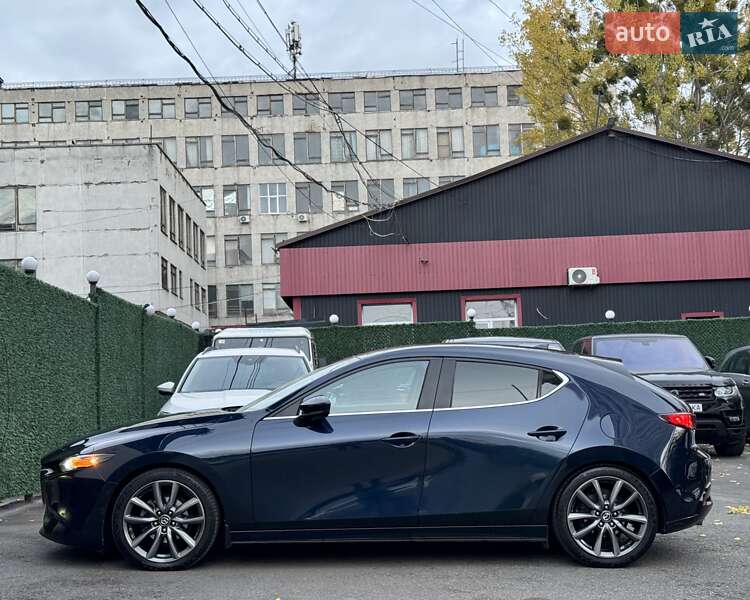 Хэтчбек Mazda 3 2019 в Киеве