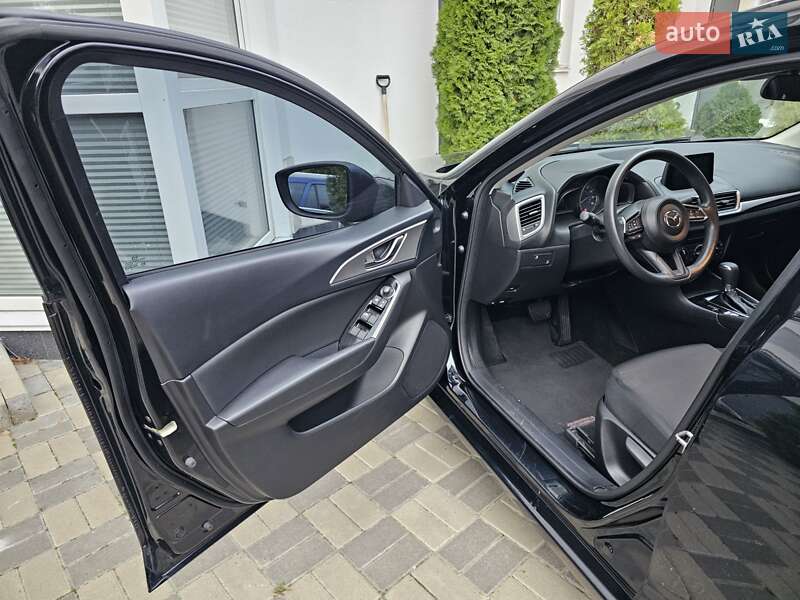 Седан Mazda 3 2018 в Гостомеле фото 10 Седан Mazda 3 2018 в Гостомеле