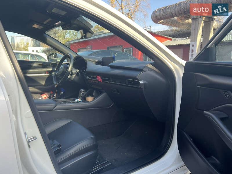 Хэтчбек Mazda 3 2020 в Киеве фото 11 Хэтчбек Mazda 3 2020 в Киеве