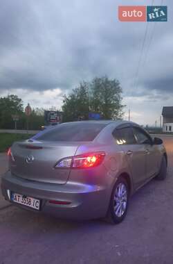 Седан Mazda 3 2011 в Ивано-Франковске