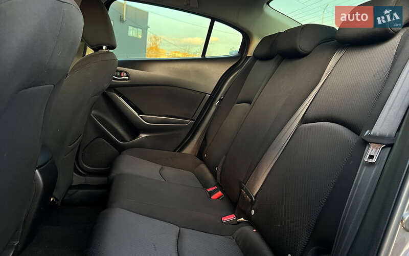 Седан Mazda 3 2017 в Львове фото 19 Седан Mazda 3 2017 в Львове