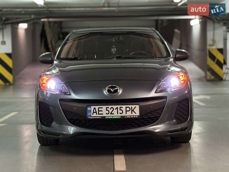 Седан Mazda 3 2011 в Дніпрі фото Седан Mazda 3 2011 в Дніпрі