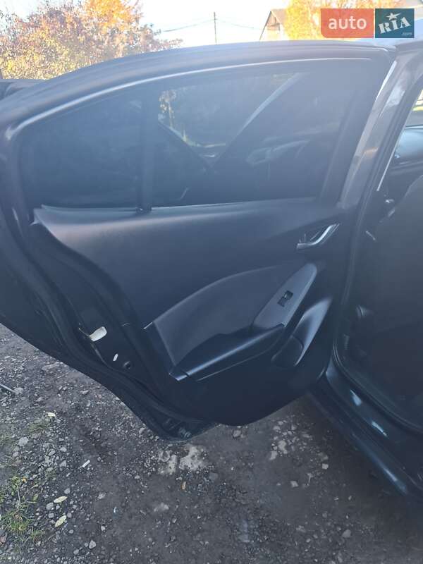 Седан Mazda 3 2015 в Ужгороде фото 11 Седан Mazda 3 2015 в Ужгороде