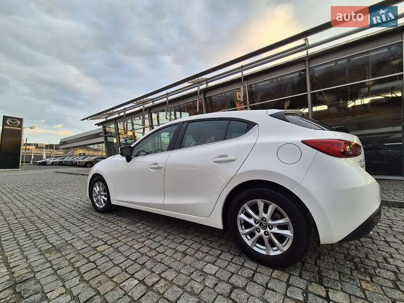 Хетчбек Mazda 3 2016 в Дніпрі фото 4 Хетчбек Mazda 3 2016 в Дніпрі
