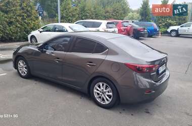 Седан Mazda 3 2014 в Киеве