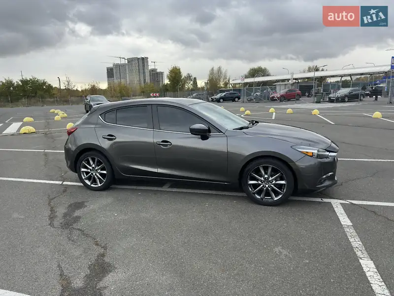 Mazda 3 2017